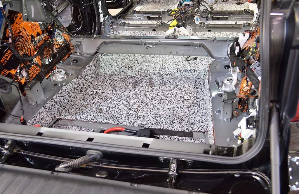 Шумоизоляция днища автомобиля: особенности и основные этапы