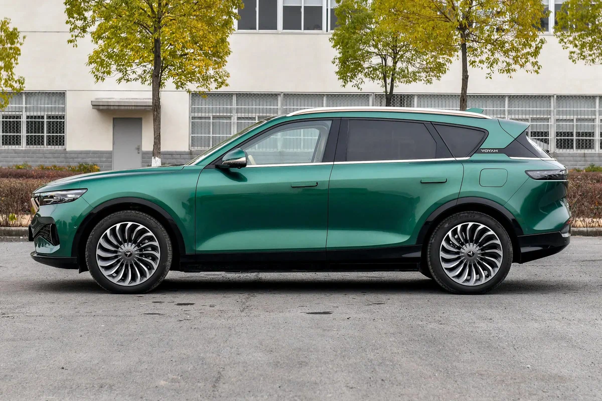 VOYAH FREE: Электрокроссовер будущего уже здесь