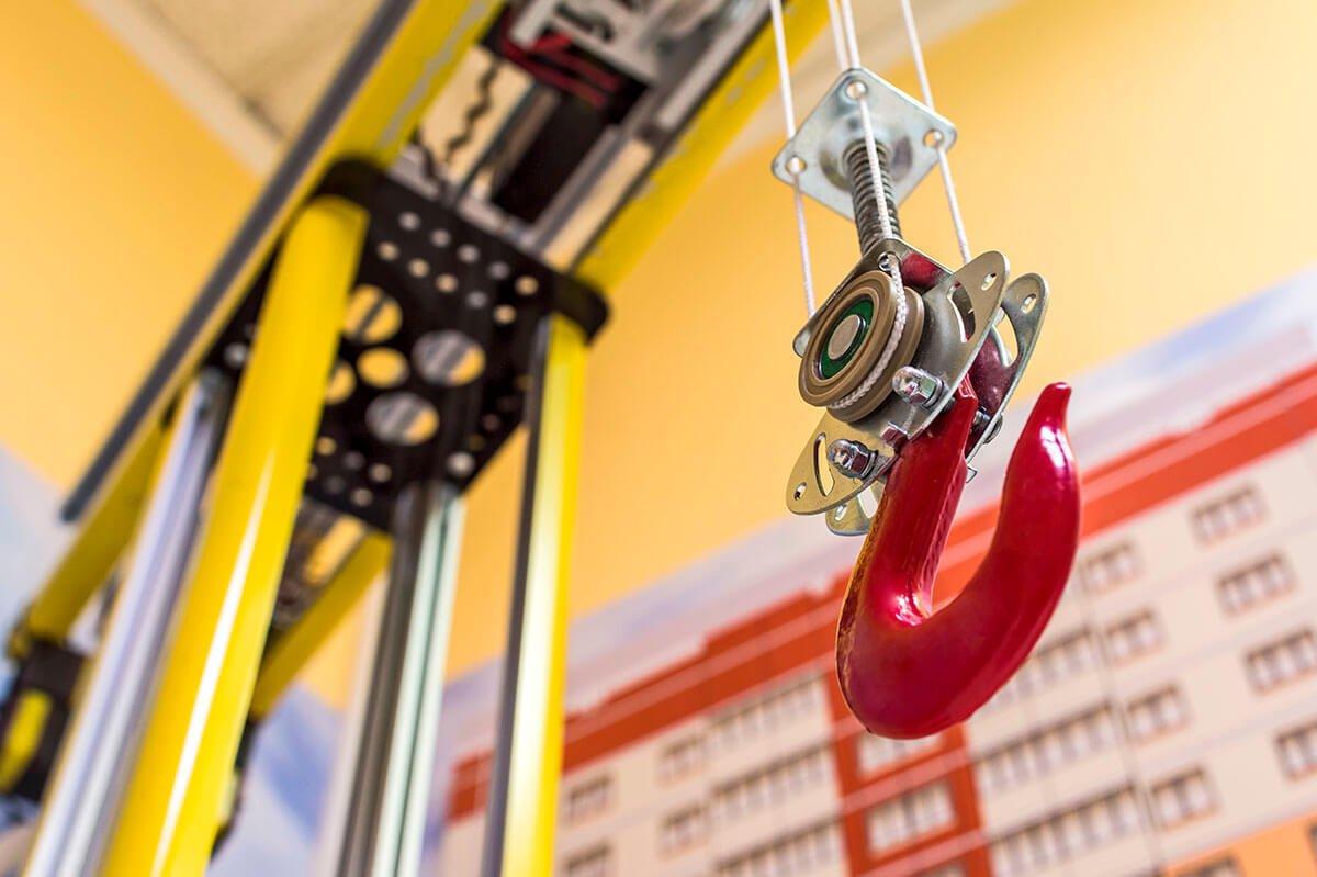 Грузоподъемное оборудование от производителя: Надежность в каждом канате и стяжном ремне