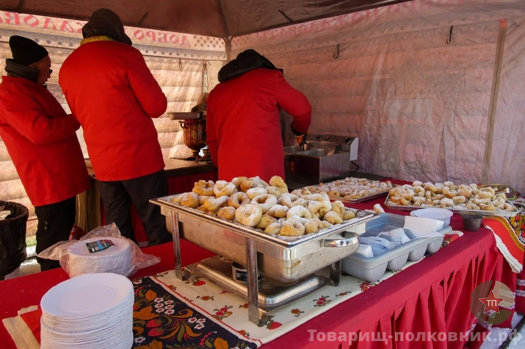 Комплексные обеды на мероприятие: Забота о всех гостях в одном блюде