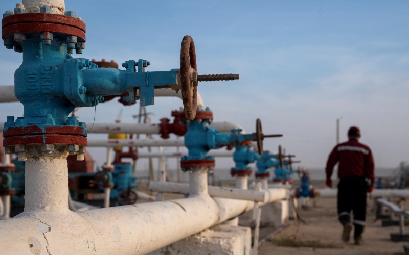 Стоимость нефти Brent упала ниже $77 после снижения цен Саудовской Аравией для Азии на $1,5-2