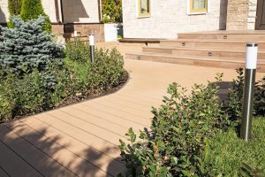 ДПК доска: преимущества, недостатки и применение