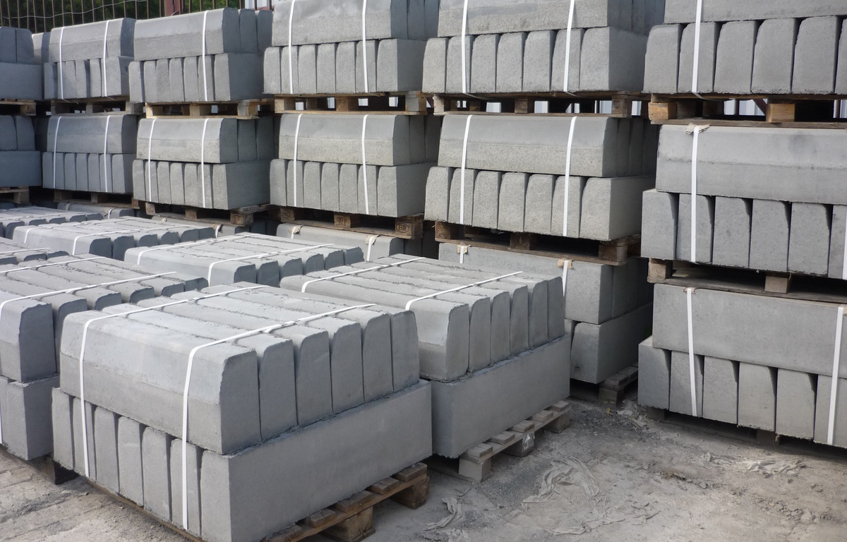 Магистральные бордюры в городском благоустройстве