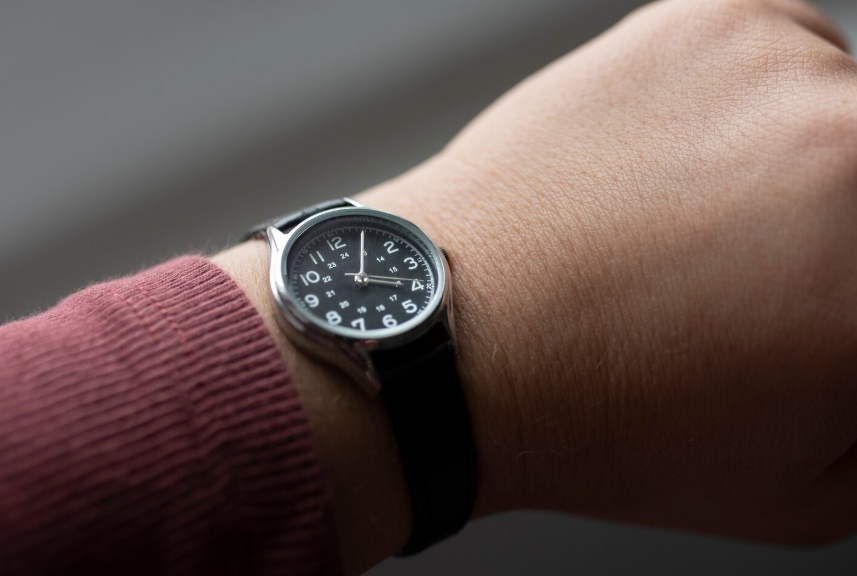 Как ухаживать за механическими наручными часами, чтобы они служили десятилетиями